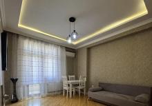 60 m2  2 otaqlı təmirli mənzil kirayə verilir
