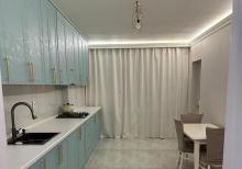 Babək prospekti Xalqlar Dostluğu metrosu