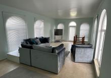 Hövsanda dənizə çox yaxın 3 mərtəbəli villa satılır.