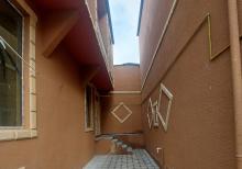 Satılır   5  otaqlı  həyət  evi  Xırdalanda