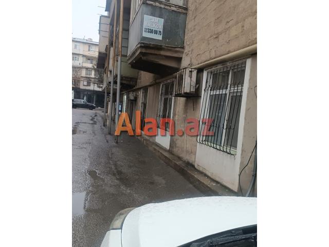 Montində ev satılır