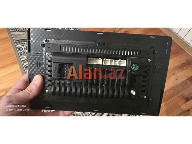 10 düyümlük android manitor