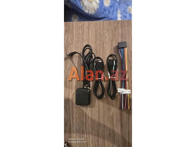 10 düyümlük android manitor