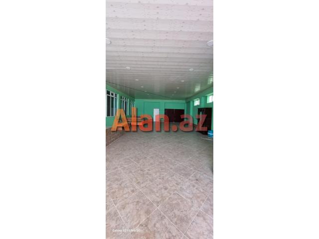 Buzovnada həyət evi satılır