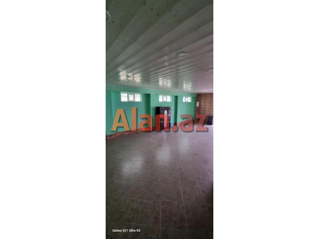 Buzovnada həyət evi satılır