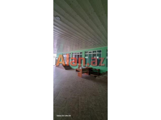 Buzovnada həyət evi satılır