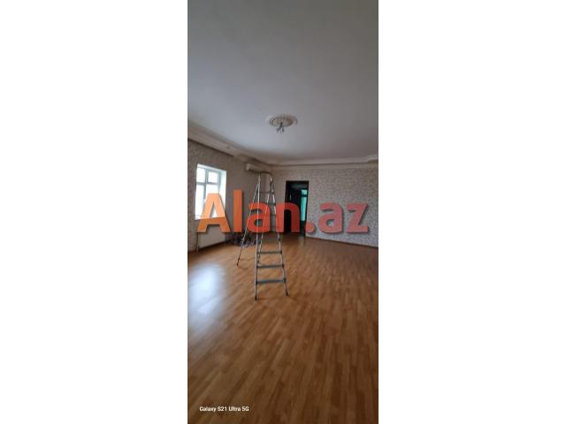 Buzovnada həyət evi satılır