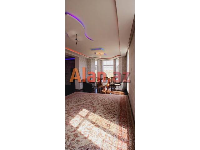 Buzovnada bağ evi satılır