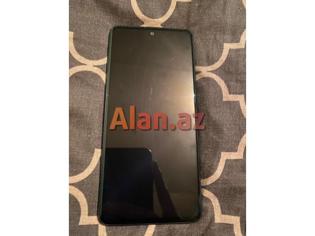 Samsung A51 6ram 128yaddaş var