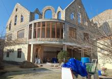 Buzovnada bağ evi satılır