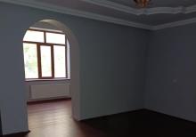 Buzovnada bağ evi satılır