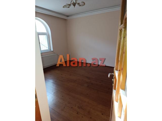 Buzovnada bağ evi satılır