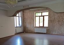 Buzovnada bağ evi satılır