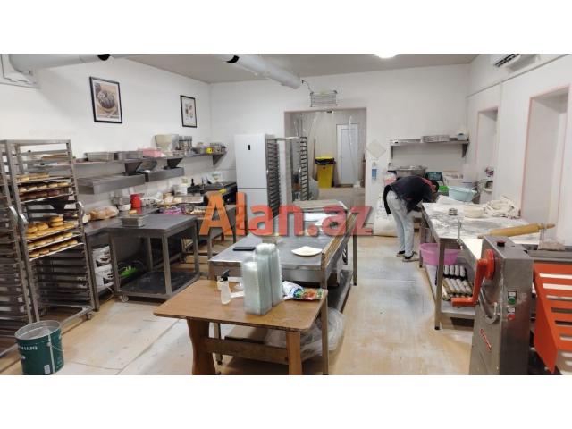 Buzovnada bağ evi satılır