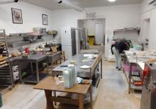 Buzovnada bağ evi satılır