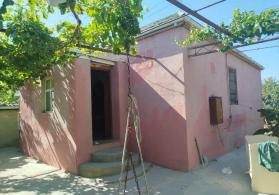 Maştağada həyət evi satılır