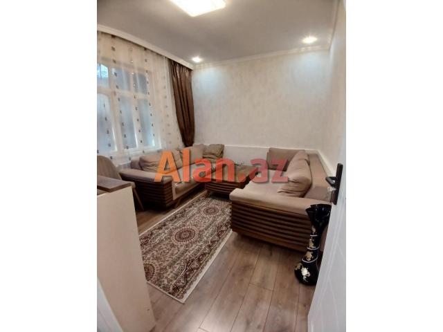 Xirdalanda 3 otaqli heyet evi satilir