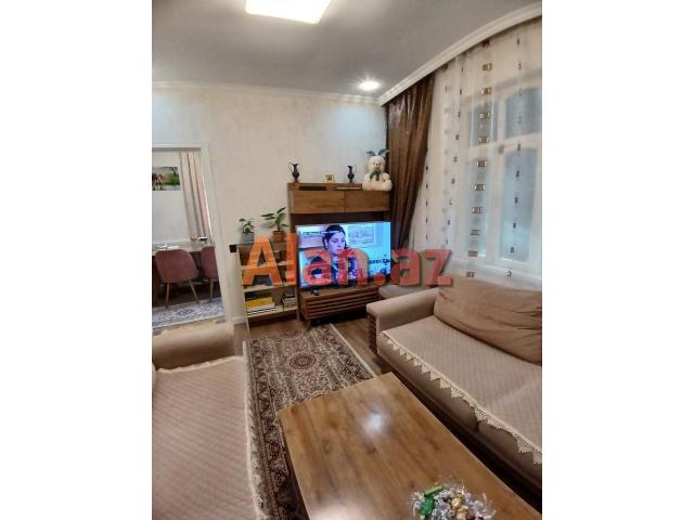 Xirdalanda 3 otaqli heyet evi satilir