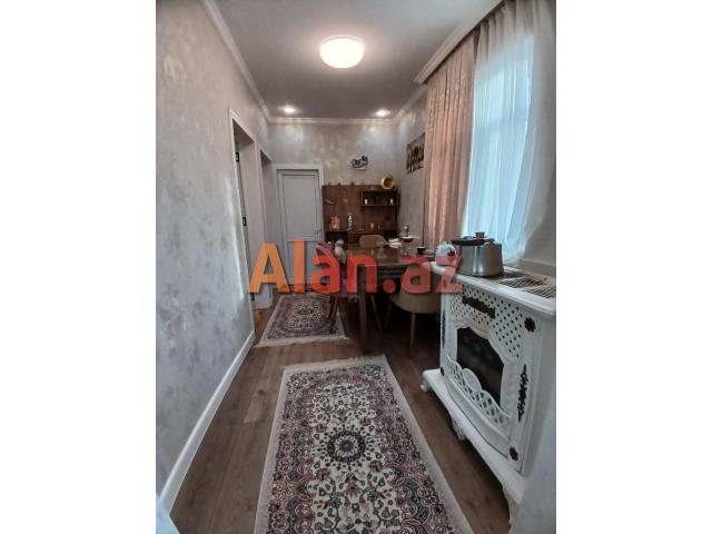 Xirdalanda 3 otaqli heyet evi satilir