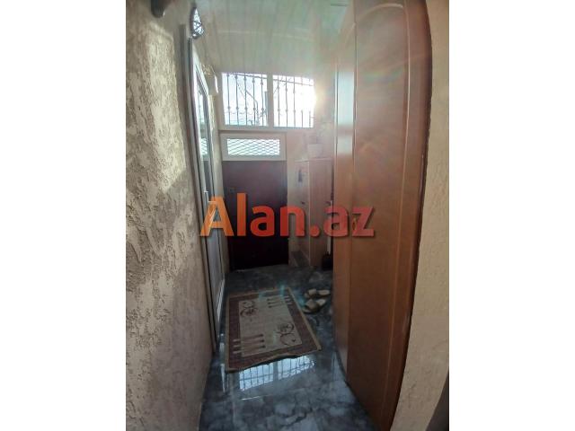 Xirdalanda 3 otaqli heyet evi satilir