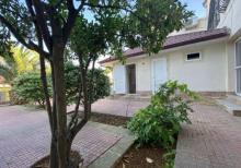 Buzovnada həyət evi satılır