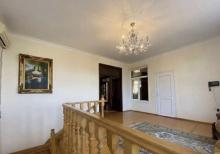 Buzovnada həyət evi satılır