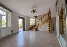 Buzovnada həyət evi satılır