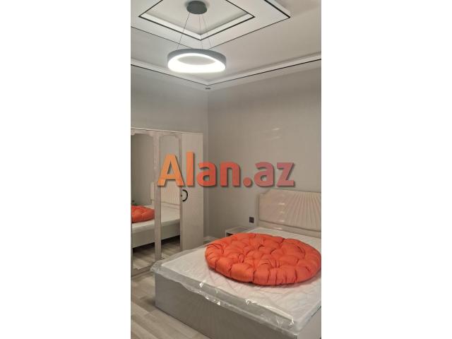 Mərdəkanda  bağ evi satılır