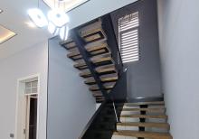 Mərdəkanda  bağ evi satılır