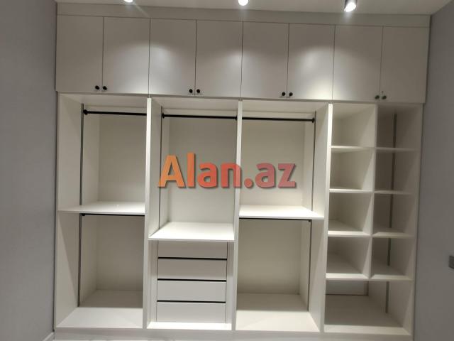 Mərdəkanda  bağ evi satılır