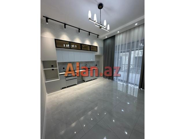 Şüvəlanda bağ evi satılır