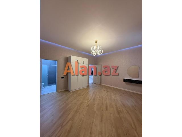 Mərdəkanda  bağ evi satılır