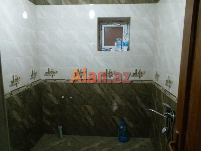 Buzovnada həyət evi satılır