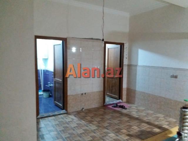 Buzovnada həyət evi satılır