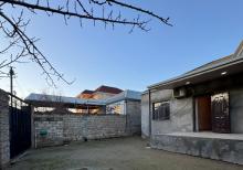 Buzovnada həyət evi satılır