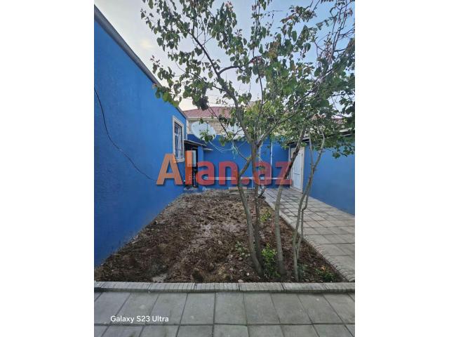 Buzovnada həyət evi satılır