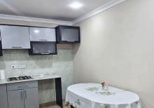 Buzovnada həyət evi satılır