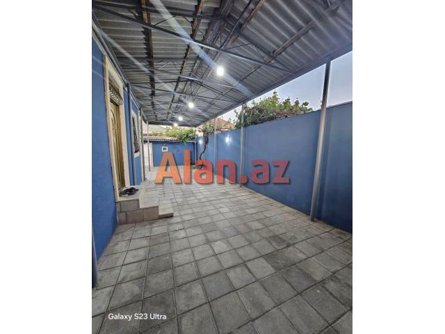 Buzovnada həyət evi satılır