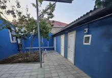 Buzovnada həyət evi satılır