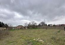 Buzovnada torpaq satılır