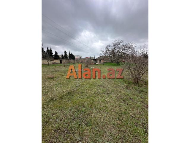 Buzovnada torpaq satılır