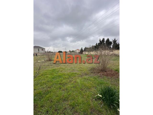 Buzovnada torpaq satılır