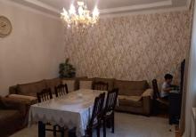 4 otaq heyet evi satllr iki mertebe