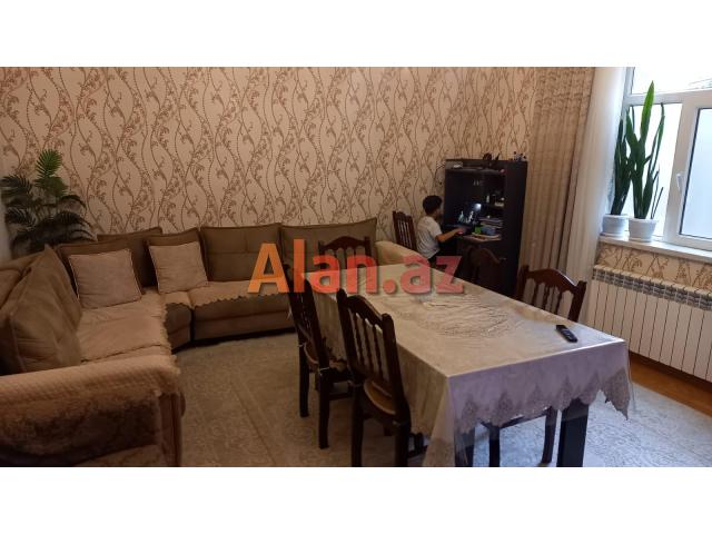 4 otaq heyet evi satllr iki mertebe