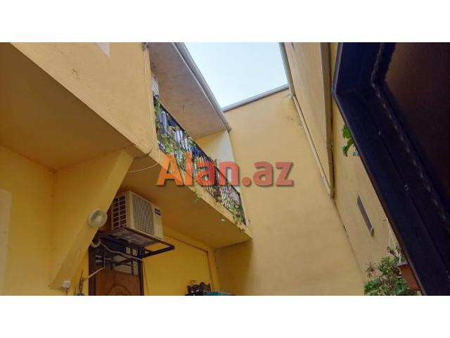 4 otaq heyet evi satllr iki mertebe