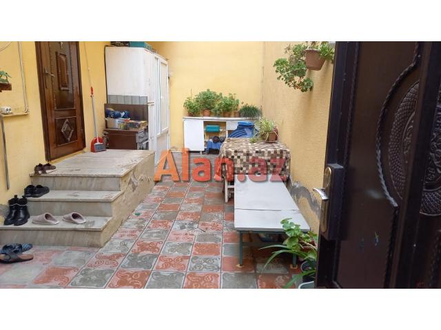 4 otaq heyet evi satllr iki mertebe