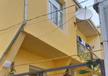 4 otaq heyet evi satllr iki mertebe