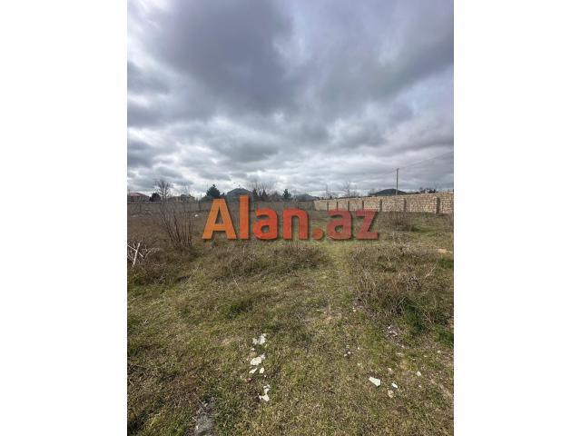 Buzovnada torpaq sahəsi satılır