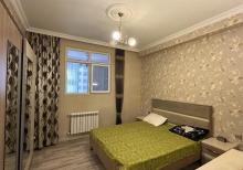 Əhmədli metrosu yaxınlığında 3 otaqlı mənzil