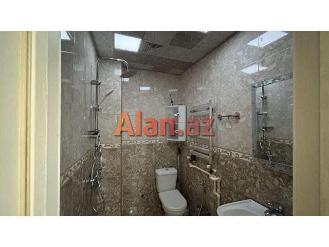 Əhmədli metrosu yaxınlığında 3 otaqlı mənzil